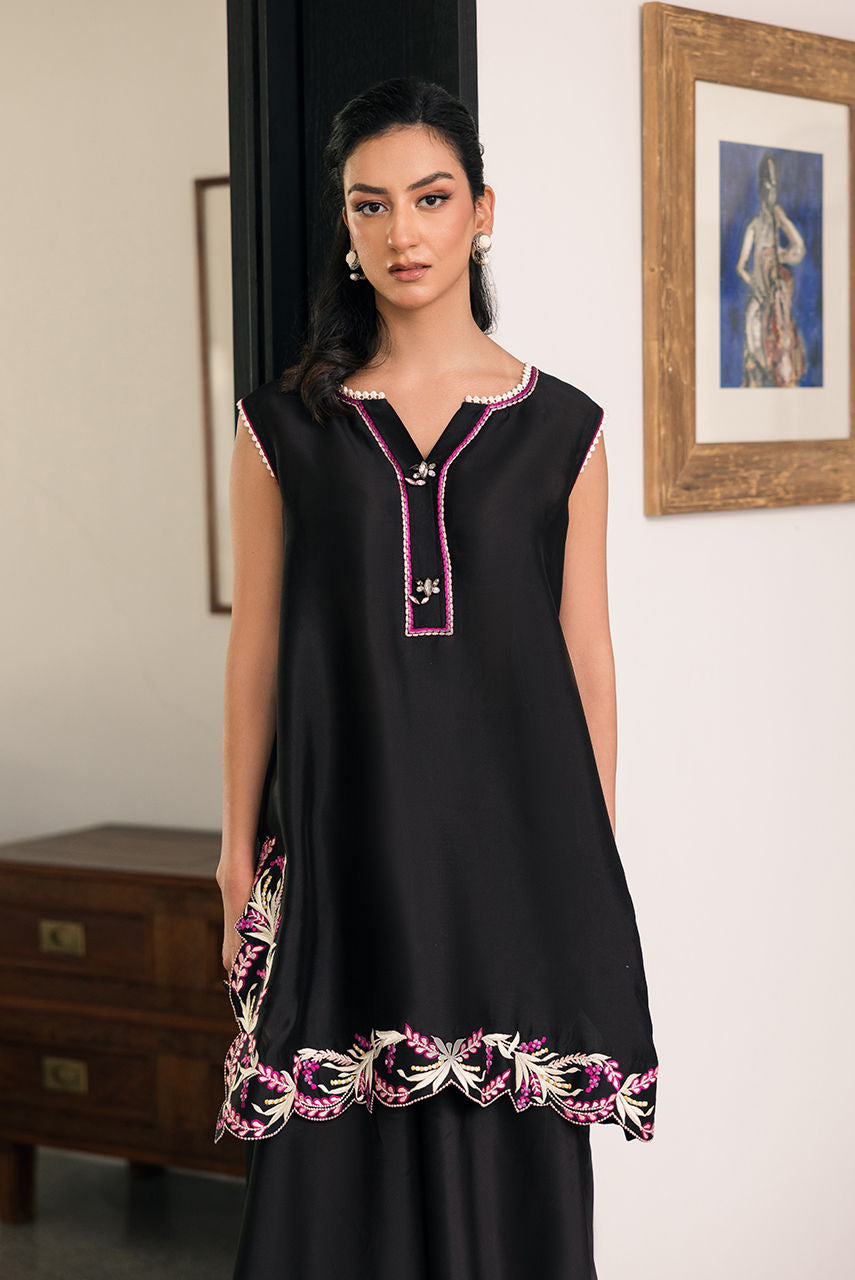 Deepak Perwani | Eid Edit 25 | Kut330 by Deepak Perwani - Designer Dress - Type: Ladies Clothes - Available at Libayah - 100% Original