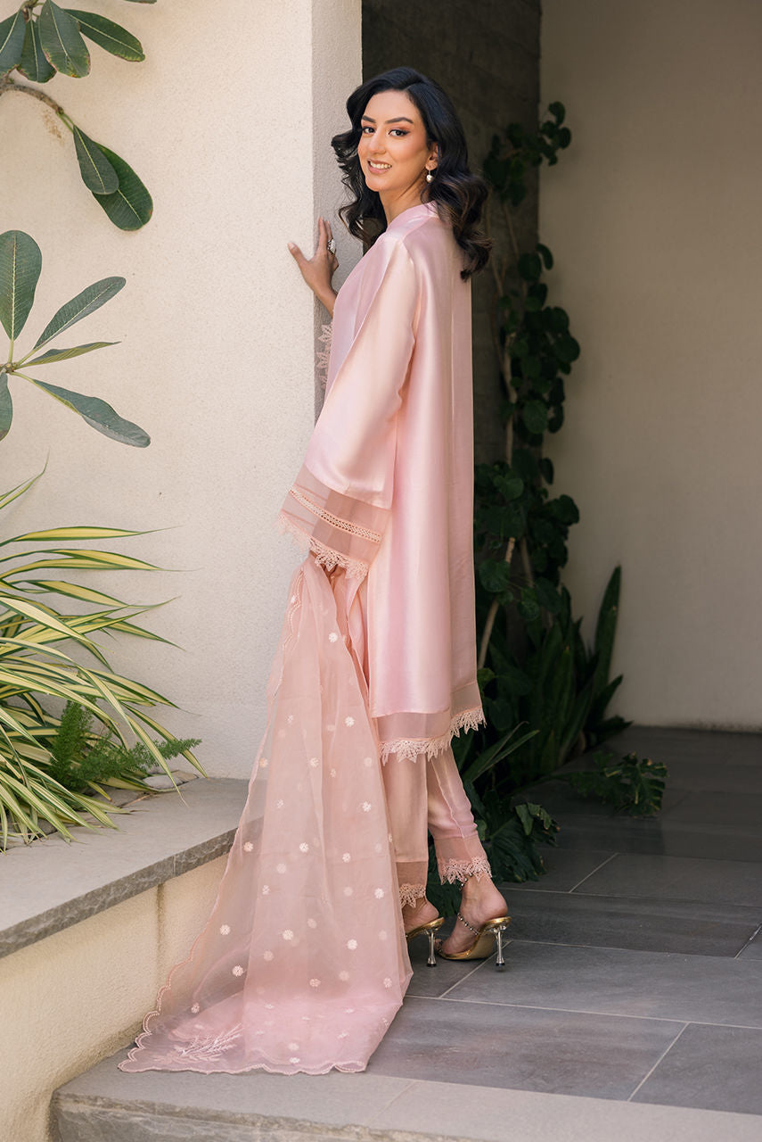 Deepak Perwani | Eid Edit 25 | Kut322 by Deepak Perwani - Designer Dress - Type: Ladies Clothes - Available at Libayah - 100% Original