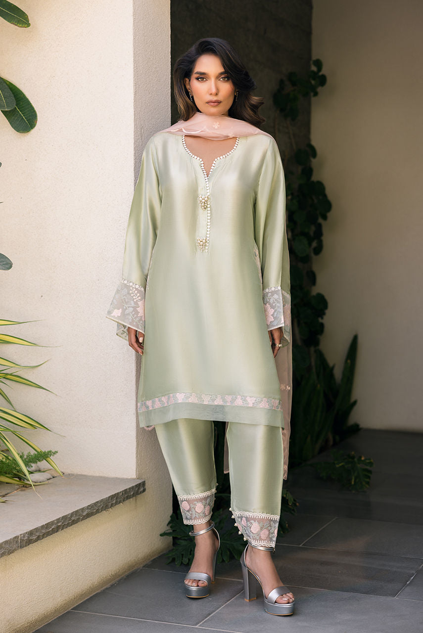 Deepak Perwani | Eid Edit 25 | Kut329 by Deepak Perwani - Designer Dress - Type: Ladies Clothes - Available at Libayah - 100% Original
