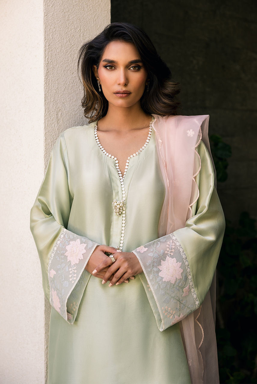 Deepak Perwani | Eid Edit 25 | Kut329 by Deepak Perwani - Designer Dress - Type: Ladies Clothes - Available at Libayah - 100% Original