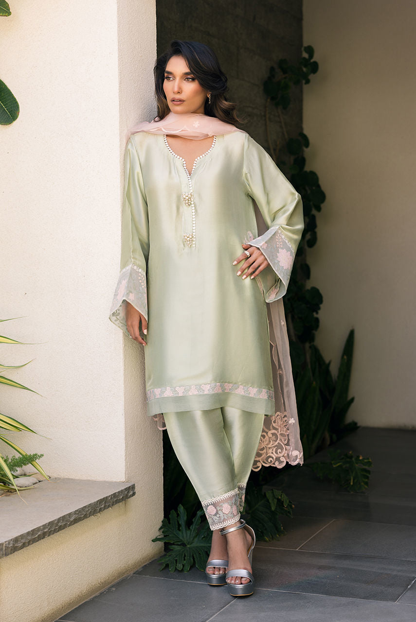 Deepak Perwani | Eid Edit 25 | Kut329 by Deepak Perwani - Designer Dress - Type: Ladies Clothes - Available at Libayah - 100% Original