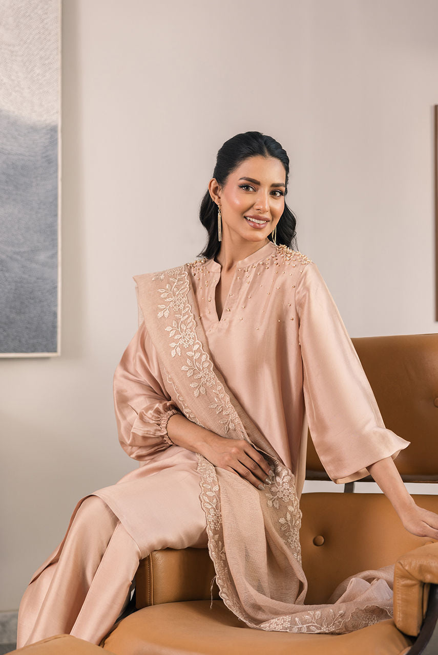 Deepak Perwani | Eid Edit 25 | Kut332 by Deepak Perwani - Designer Dress - Type: Ladies Clothes - Available at Libayah - 100% Original