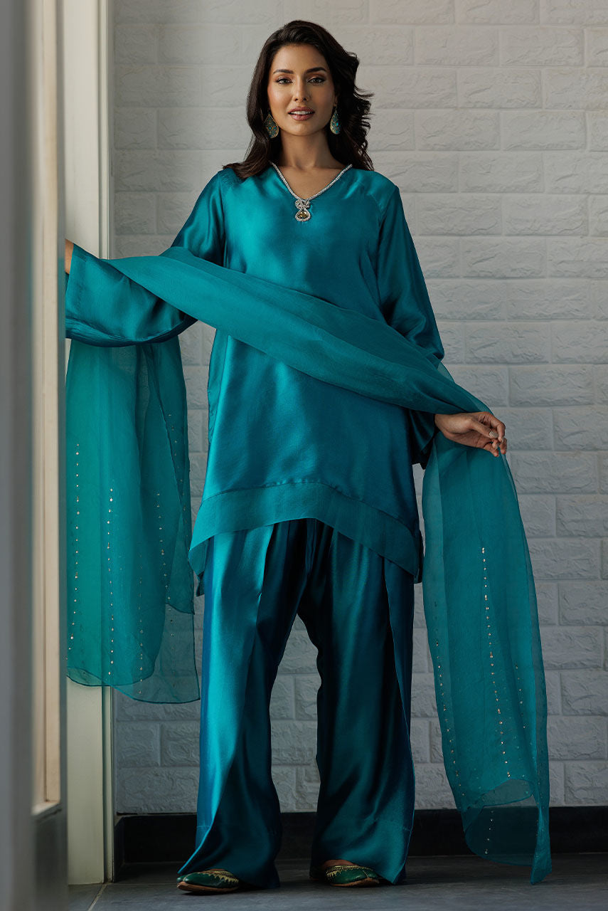 Deepak Perwani | Summer Festive 25 | Kut354 by Deepak Perwani - Designer Dress - Type: Ladies Clothes - Available at Libayah - 100% Original
