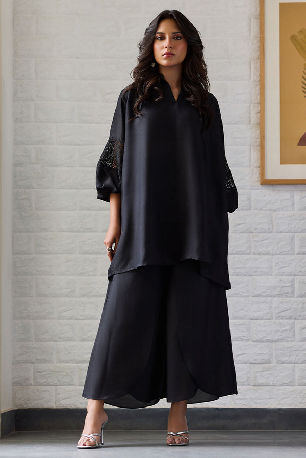 Deepak Perwani | Nazia Eid Edit 26 | Noir by Deepak Perwani - Designer Dress  - Type : Ladies Clothes - Available at Libayah - 100% Original 