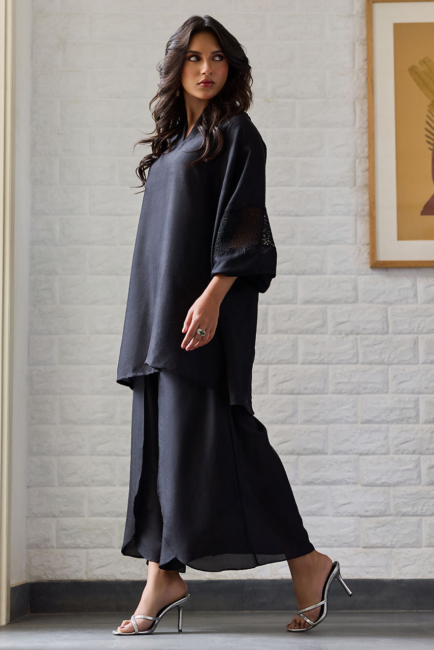 Deepak Perwani | Nazia Eid Edit 26 | Noir by Deepak Perwani - Designer Dress  - Type : Ladies Clothes - Available at Libayah - 100% Original 