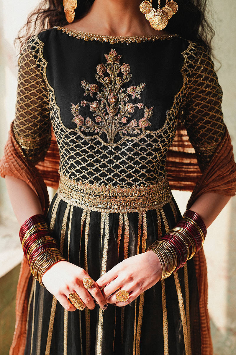 MNR | Farid Manzil Luxury Pret 26 | Ronak-e-Chaman - by Libayah - Registered Vendor of : MNR - 100% Original Designer Dress