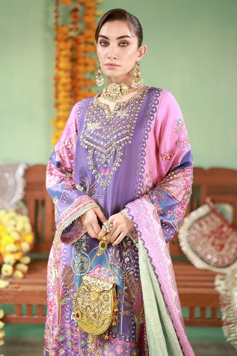 Ansab Jahangir | The Rani Edit | Sunehri by Ansab Jahangir - Designer Dress  - Type : Ladies Clothes - Available at Libayah - 100% Original 