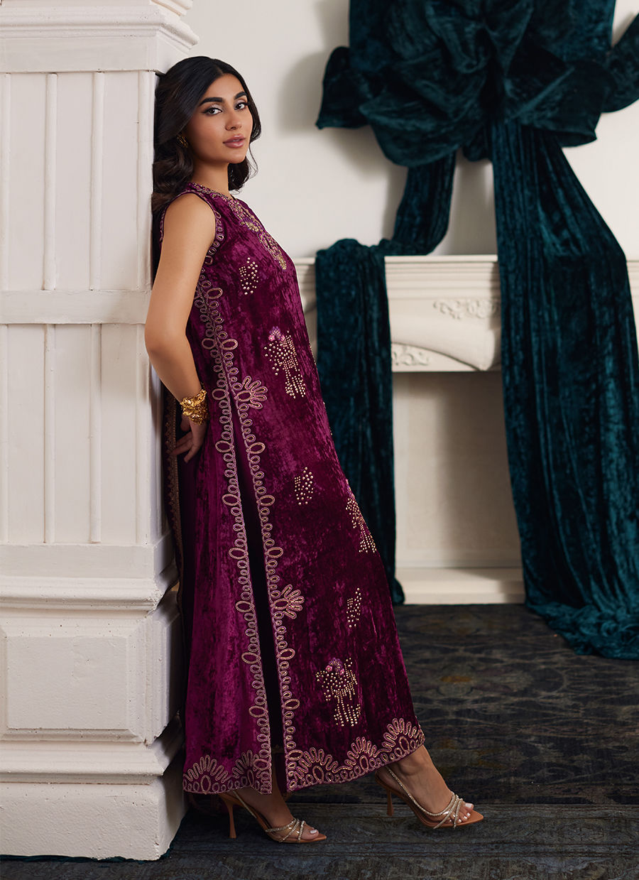 Farah Talib Aziz | Velvets The After Party | CHANTELLE SHIRT AND DUPATTA by Farah Talib Aziz - Designer Dress - Type: Ladies Clothes - Available at Libayah - 100% Original