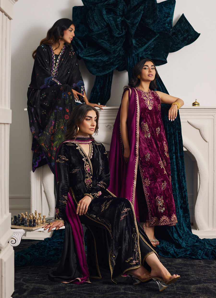 Farah Talib Aziz | Velvets The After Party | CHANTELLE SHIRT AND DUPATTA by Farah Talib Aziz - Designer Dress - Type: Ladies Clothes - Available at Libayah - 100% Original