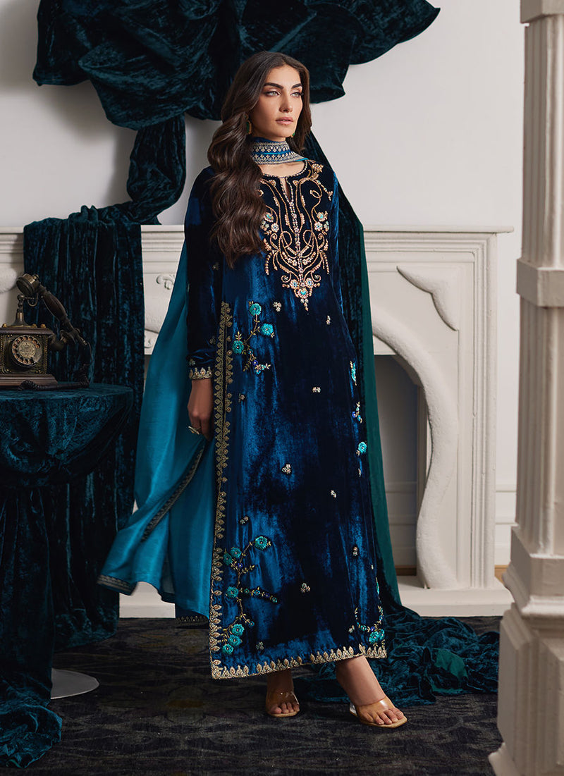 Farah Talib Aziz | Velvets The After Party | DIO SHIRT AND DUPATTA by Farah Talib Aziz - Designer Dress - Type: Ladies Clothes - Available at Libayah - 100% Original