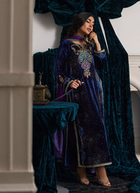Farah Talib Aziz | Velvets The After Party | EDIE SHIRT AND DUPATTA by Farah Talib Aziz - Designer Dress - Type: Ladies Clothes - Available at Libayah - 100% Original