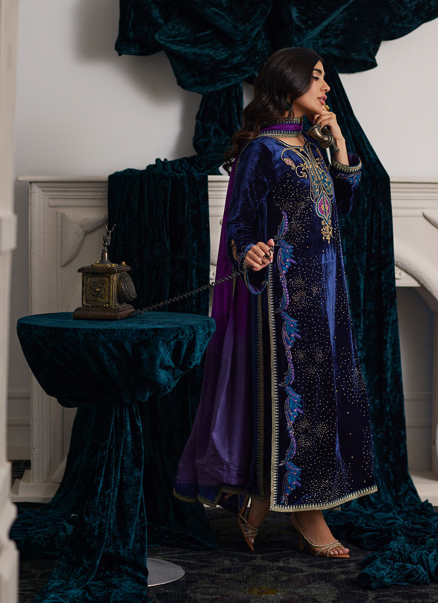 Farah Talib Aziz | Velvets The After Party | EDIE SHIRT AND DUPATTA by Farah Talib Aziz - Designer Dress - Type: Ladies Clothes - Available at Libayah - 100% Original