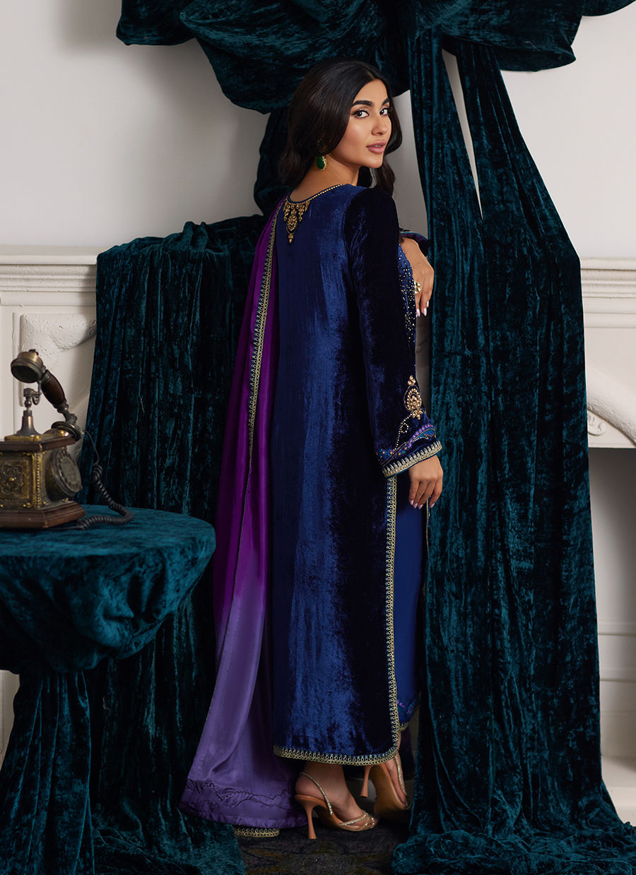 Farah Talib Aziz | Velvets The After Party | EDIE SHIRT AND DUPATTA by Farah Talib Aziz - Designer Dress - Type: Ladies Clothes - Available at Libayah - 100% Original