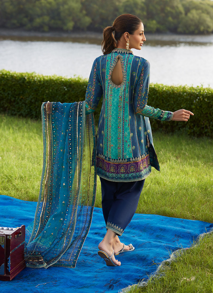 Farah Talib Aziz | Mayna Festive Luxe Pret | Azeema Angarkha And Dupatta
