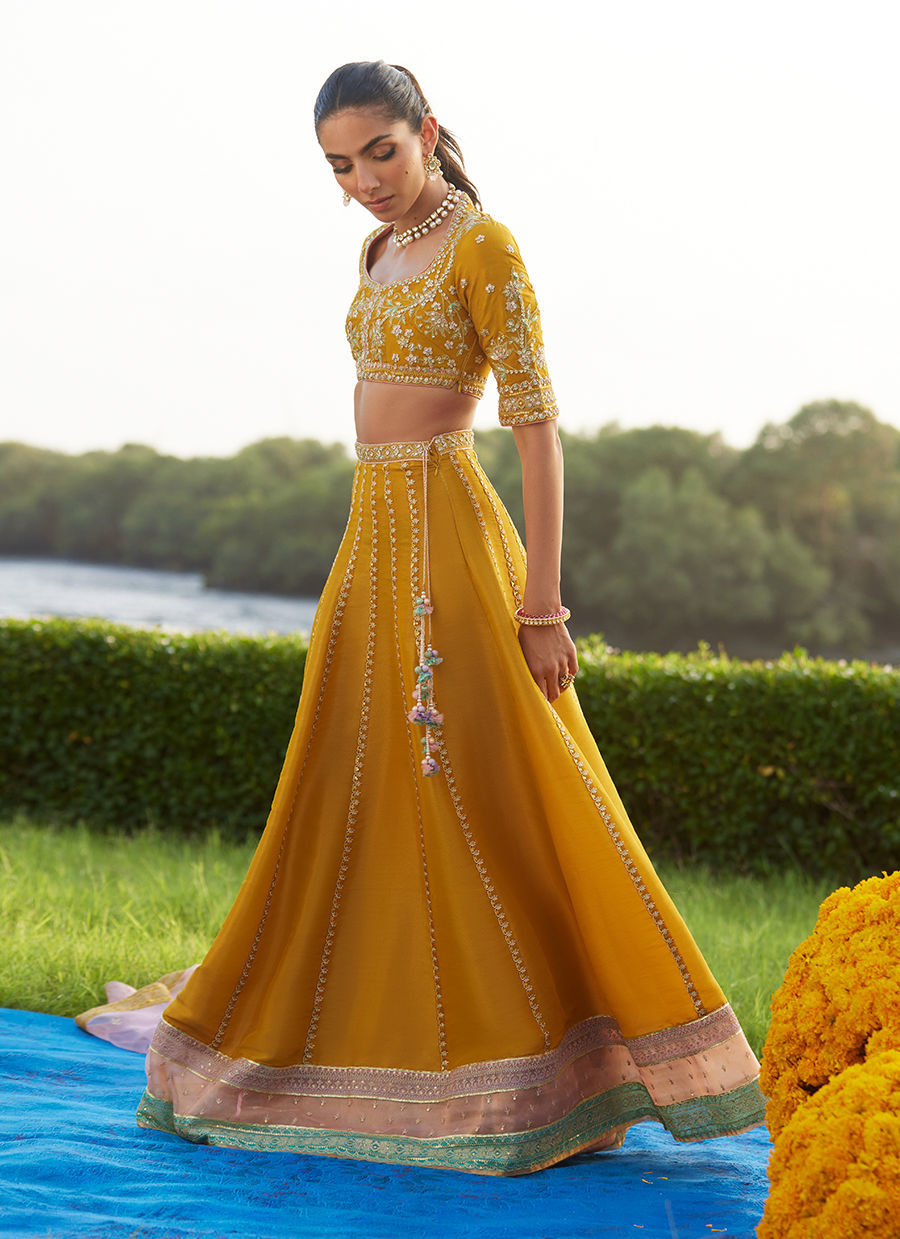 Farah Talib Aziz | Mayna Festive Luxe Pret | Zard Lengha Choli
