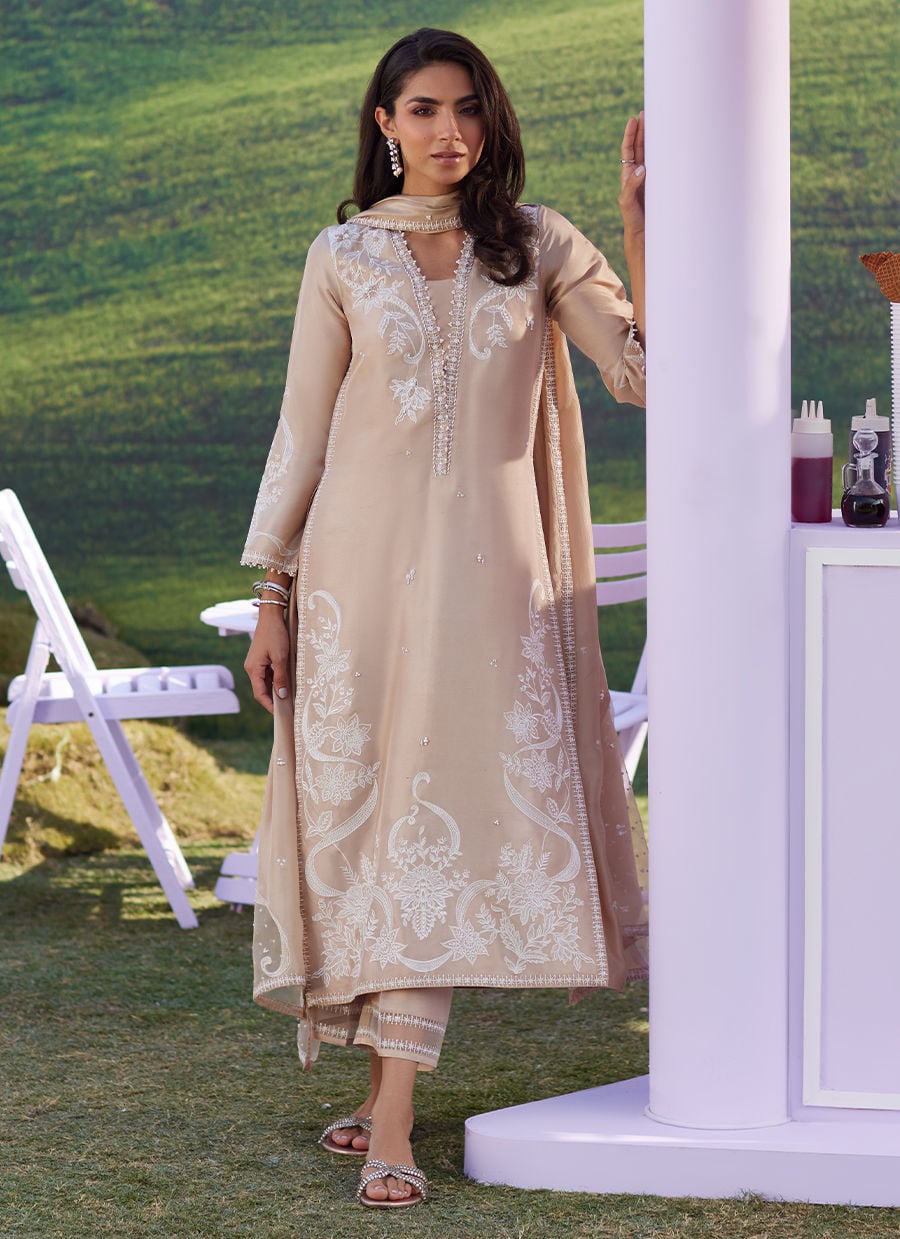 Farah Talib Aziz | Luna Eid 26 | Vaila Shirt And Dupatta - Designer Dress - Type : Ladies Clothes - Available at Libayah - 100% Original