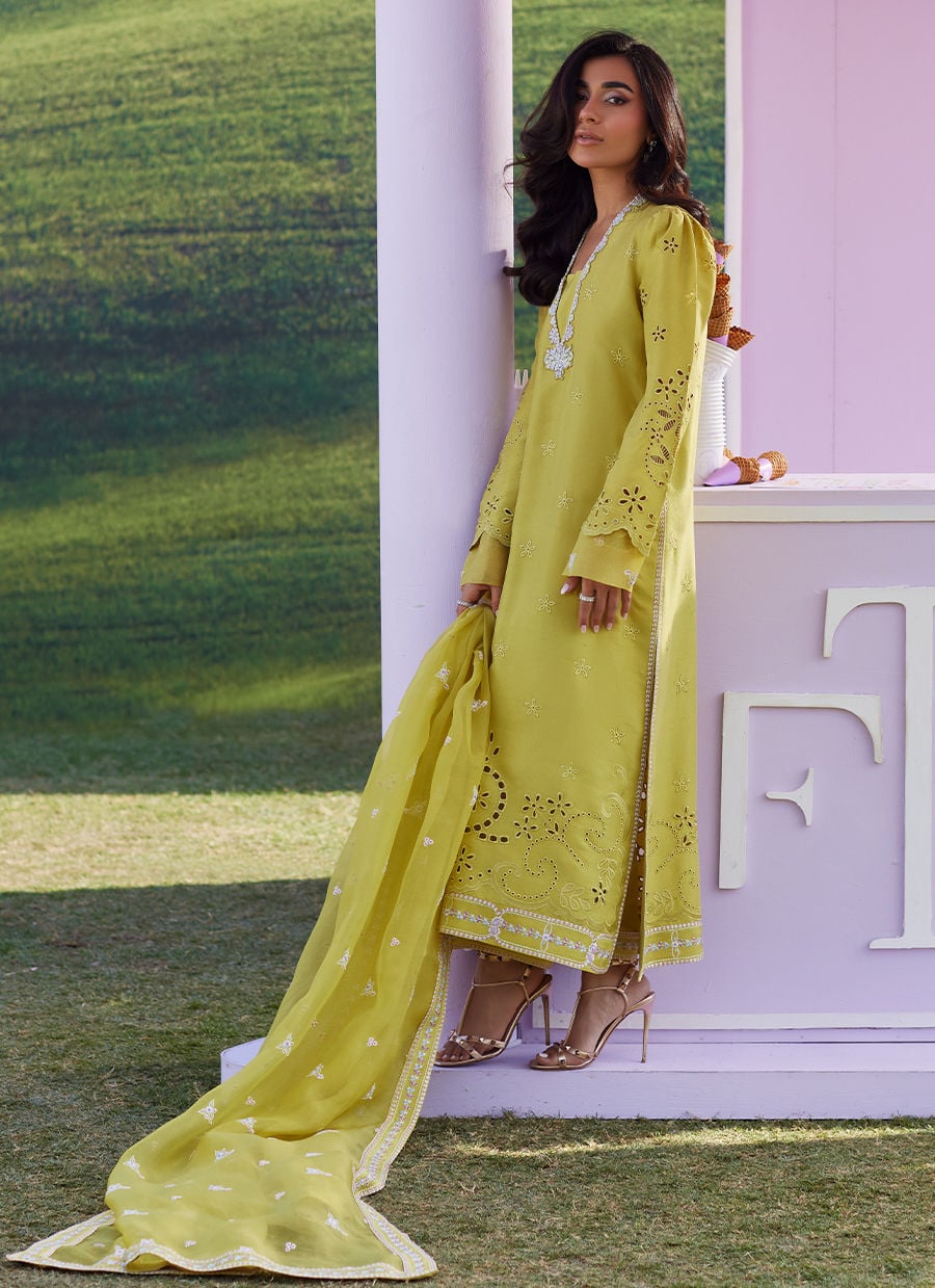 Farah Talib Aziz | Luna Eid 26 | Jayah Shirt And Dupatta - Designer Dress - Type : Ladies Clothes - Available at Libayah - 100% Original