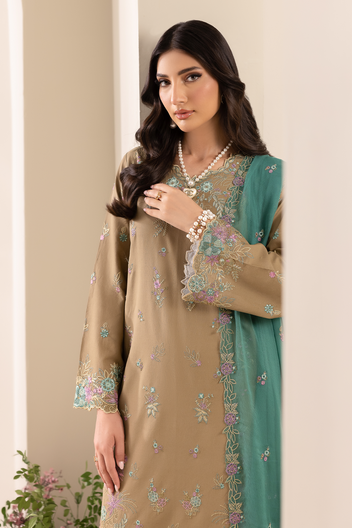 Rajbari | Premium Edition |Embroidered Chiffon Dopatta 03 - by Libayah - Registered Vendor of : Rajbari - 100% Original Designer Dress