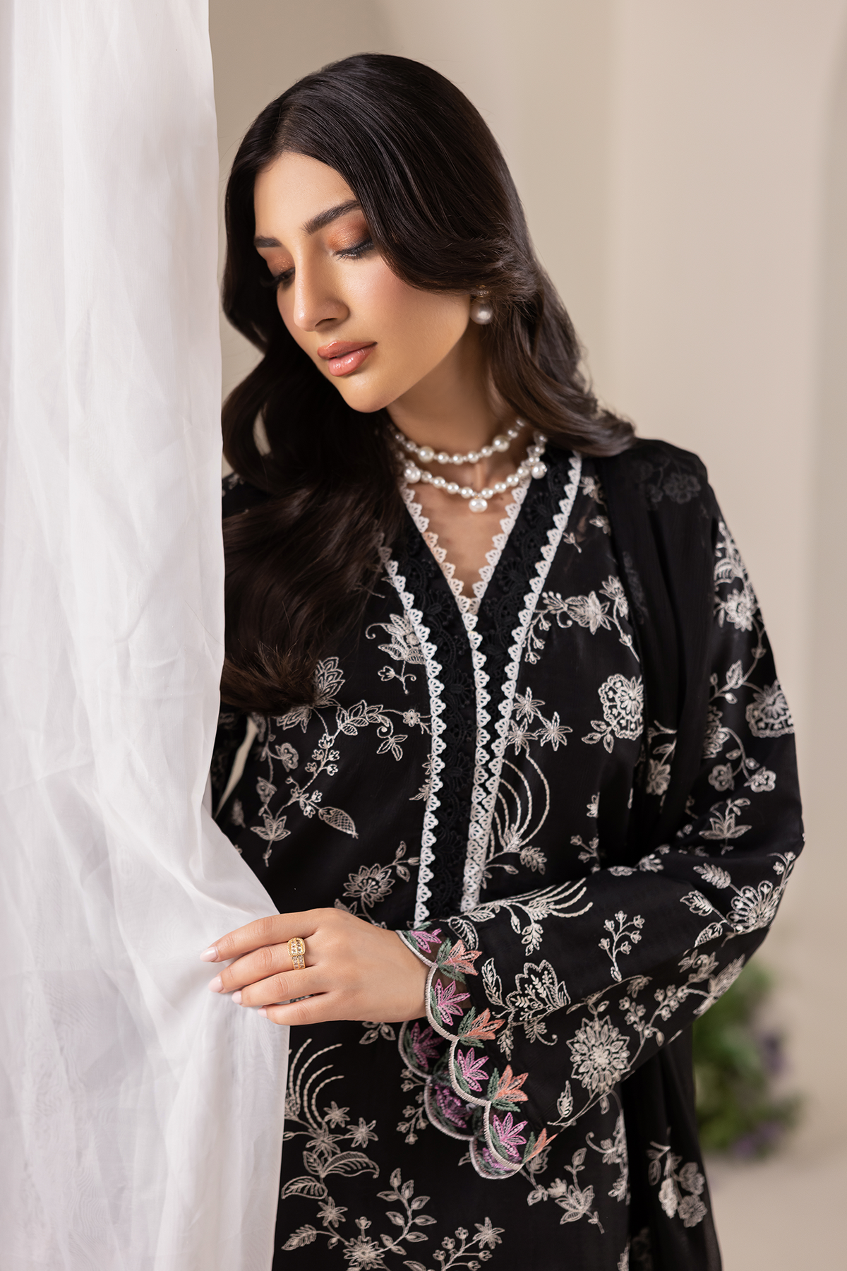 Rajbari | Premium Edition | Embroidered Chiffon Dopatta 10 - by Libayah - Registered Vendor of : Rajbari - 100% Original Designer Dress