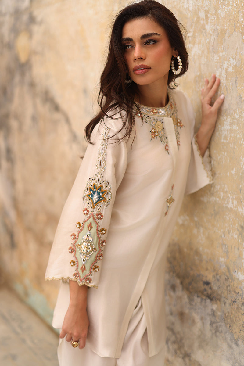Wardha Saleem | Zimal Luxury Eid Edit 26 | Kanwal by Wardha Saleem - Designer Dress  - Type : Ladies Clothes - Available at Libayah - 100% Original 