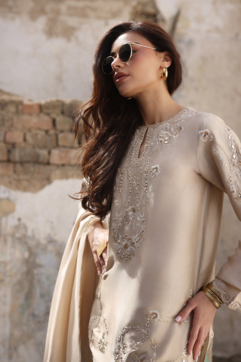 Wardha Saleem | Zimal Luxury Eid Edit 26 | Mahi by Wardha Saleem - Designer Dress  - Type : Ladies Clothes - Available at Libayah - 100% Original 