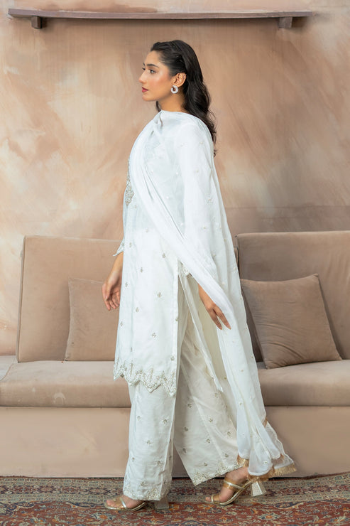 Kross Kulture | Luxury Baharaneh | ETHREAL DELIGHT KLX-00740 by Kross Kulture - Designer Dress - Type: Ladies Clothes - Available at Libayah - 100% Original