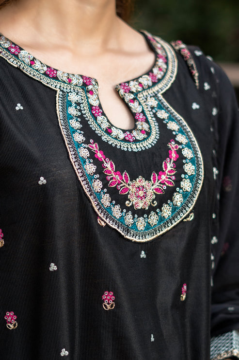 Kross Kulture | Luxury Baharaneh | Sumara (Black) KLX-00919 by Kross Kulture - Designer Dress - Type: Ladies Clothes - Available at Libayah - 100% Original