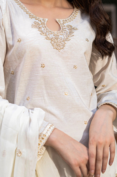 Kross Kulture | Luxury Baharaneh | HEIRLOOM GRACE KLX-00741 by Kross Kulture - Designer Dress - Type: Ladies Clothes - Available at Libayah - 100% Original