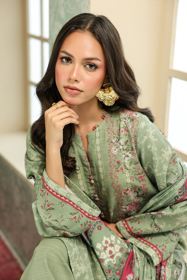 Sahar | winter 25 | Rosé Meadow