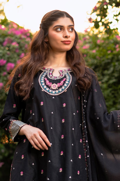 Kross Kulture | Luxury Baharaneh | Sumara (Black) KLX-00919 by Kross Kulture - Designer Dress - Type: Ladies Clothes - Available at Libayah - 100% Original