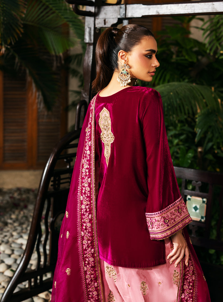 Zainab Chottani | Velvet 25 | Rubi by Zainab Chottani - Designer Dress - Type : Ladies Clothes - Available at Libayah - 100% Original 