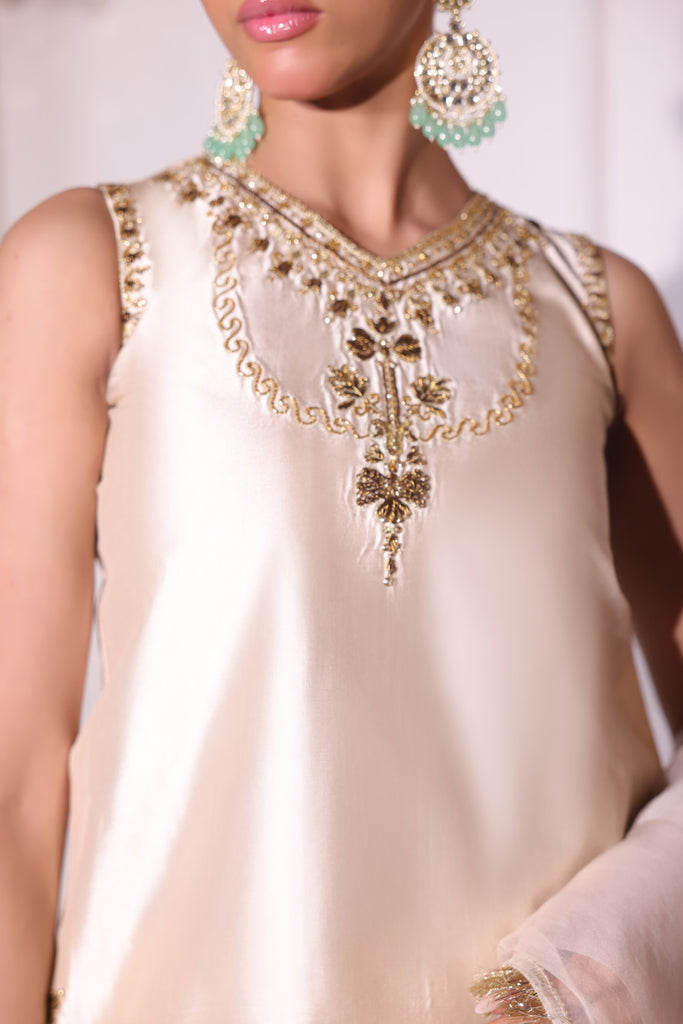 Sammy K | Riwayat Luxe | Sonehri Kiran by Sammy K - Designer Dress  - Type : Ladies Clothes - Available at Libayah - 100% Original 