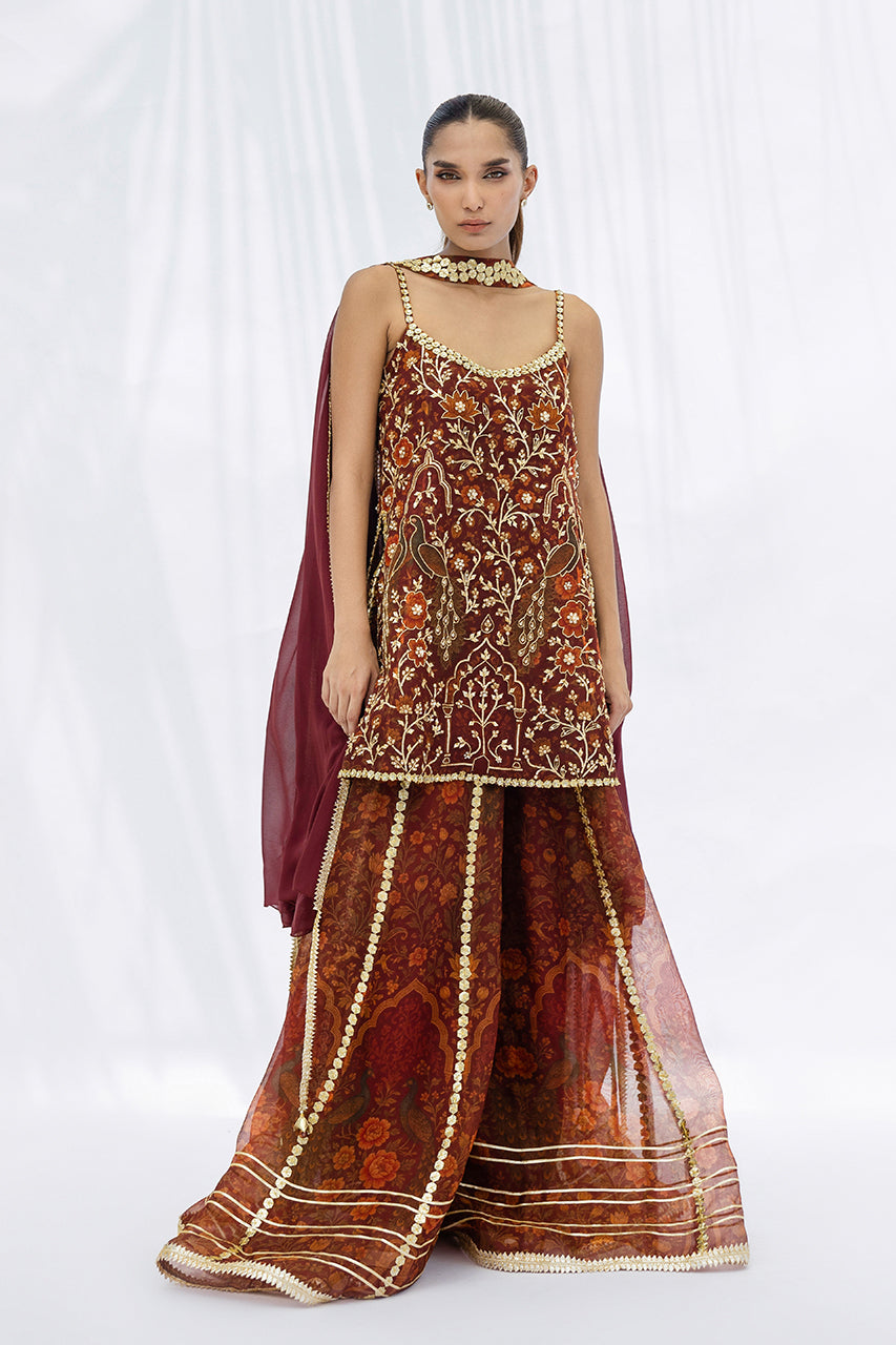 Tanira – authentic Pakistani formal dress from the Sania Maskatiya Fall Festive Glimmer collection for women in the UK
