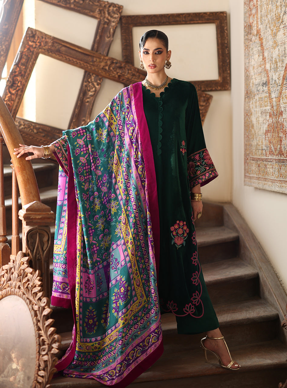 Zainab Chottani | Velura Velvet Edit 25 | Eden Long Shirt by Zainab Chottani - Designer Dress - Type : Ladies Clothes - Available at Libayah - 100% Original 