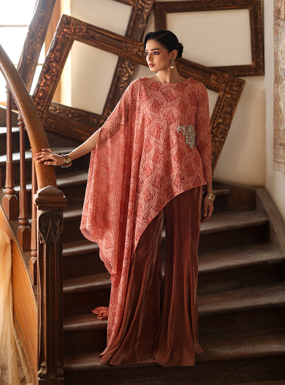 Zainab Chottani | Velura Velvet Edit 25 | Blush Cape by Zainab Chottani - Designer Dress - Type : Ladies Clothes - Available at Libayah - 100% Original 