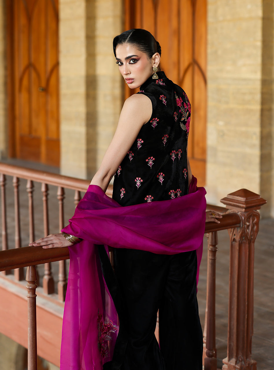 Zainab Chottani | Velura Velvet Edit 25 | Keir Vest by Zainab Chottani - Designer Dress - Type : Ladies Clothes - Available at Libayah - 100% Original 