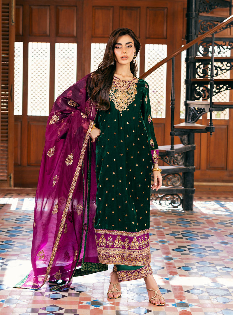 Zainab Chottani | Velvet 25 | Esha by Zainab Chottani - Designer Dress - Type : Ladies Clothes - Available at Libayah - 100% Original 