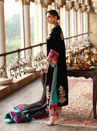 Zainab Chottani | Velura Velvet Edit 25 | Siya Long Shirt by Zainab Chottani - Designer Dress - Type : Ladies Clothes - Available at Libayah - 100% Original 