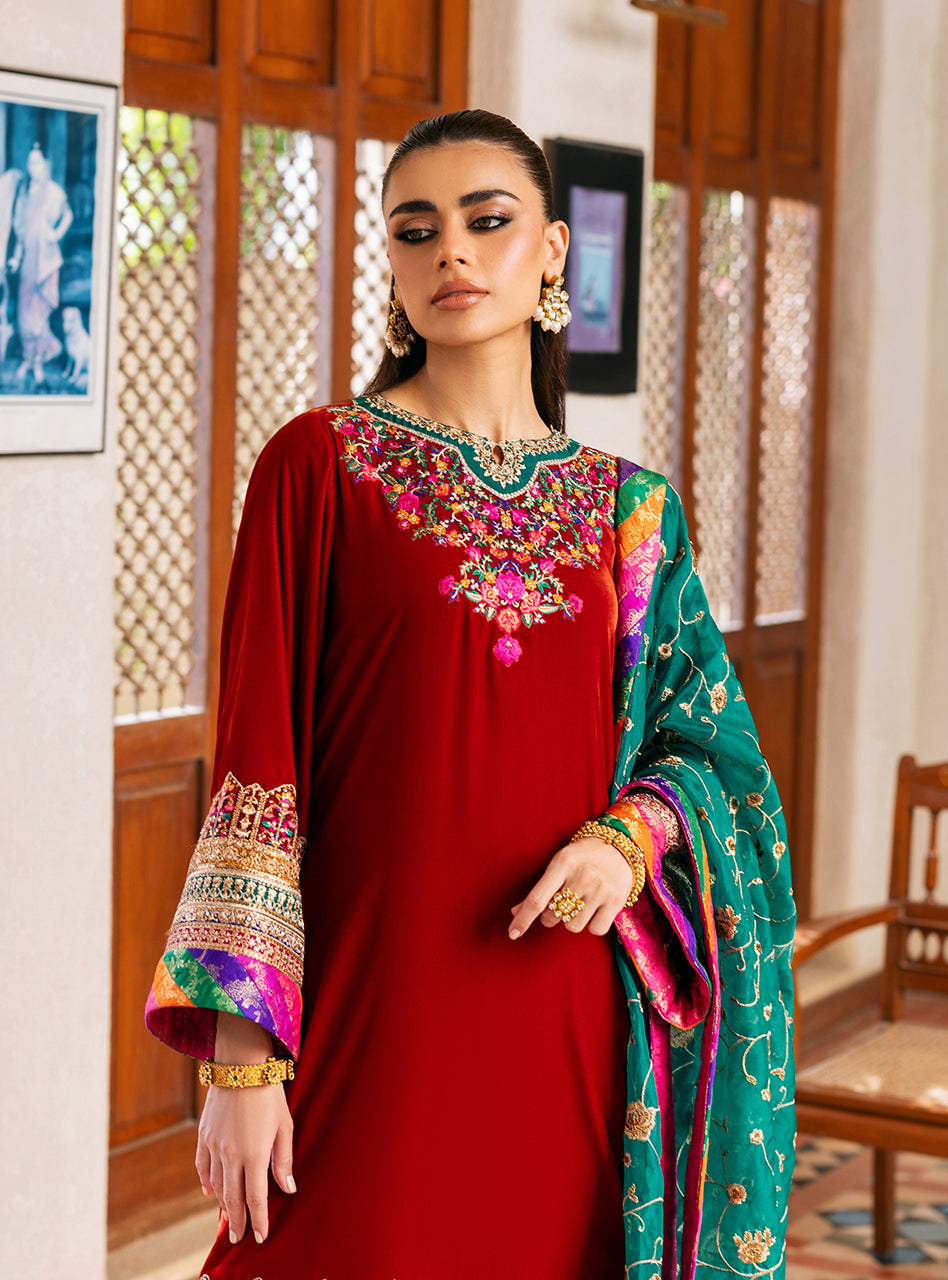Zainab Chottani | Velvet 25 | Sifa by Zainab Chottani - Designer Dress - Type : Ladies Clothes - Available at Libayah - 100% Original 