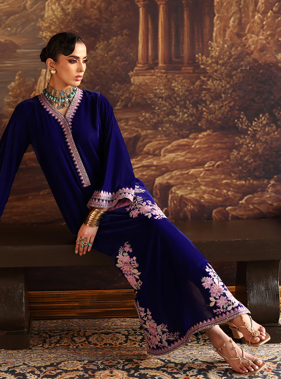 Zainab Chottani | Velura Velvet Edit 25 | Elif Kaftan by Zainab Chottani - Designer Dress - Type : Ladies Clothes - Available at Libayah - 100% Original 