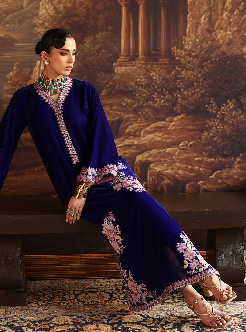 Zainab Chottani | Velura Velvet Edit 25 | Elif Kaftan by Zainab Chottani - Designer Dress - Type : Ladies Clothes - Available at Libayah - 100% Original 