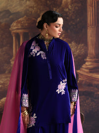 Zainab Chottani | Velura Velvet Edit 25 | Vida Farshi by Zainab Chottani - Designer Dress - Type : Ladies Clothes - Available at Libayah - 100% Original 