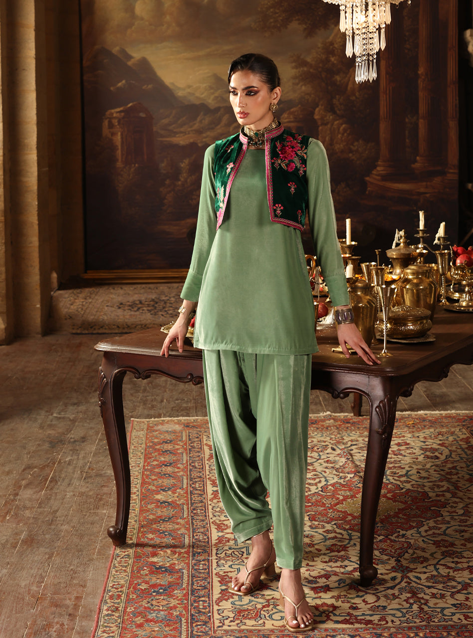 Zainab Chottani | Velura Velvet Edit 25 | Jade Bolero by Zainab Chottani - Designer Dress - Type : Ladies Clothes - Available at Libayah - 100% Original 