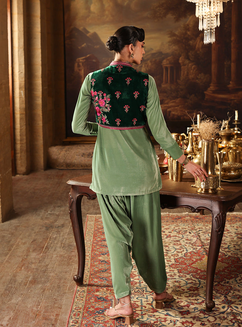 Zainab Chottani | Velura Velvet Edit 25 | Jade Bolero by Zainab Chottani - Designer Dress - Type : Ladies Clothes - Available at Libayah - 100% Original 