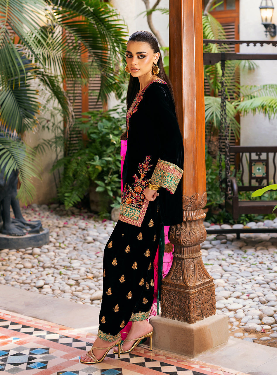 Zainab Chottani | Velvet 25 | Zeba by Zainab Chottani - Designer Dress - Type : Ladies Clothes - Available at Libayah - 100% Original 