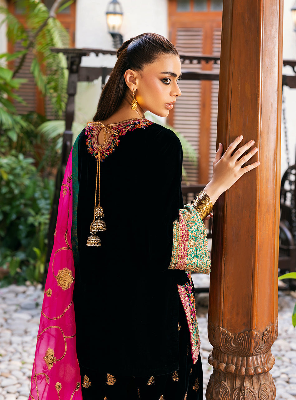 Zainab Chottani | Velvet 25 | Zeba by Zainab Chottani - Designer Dress - Type : Ladies Clothes - Available at Libayah - 100% Original 
