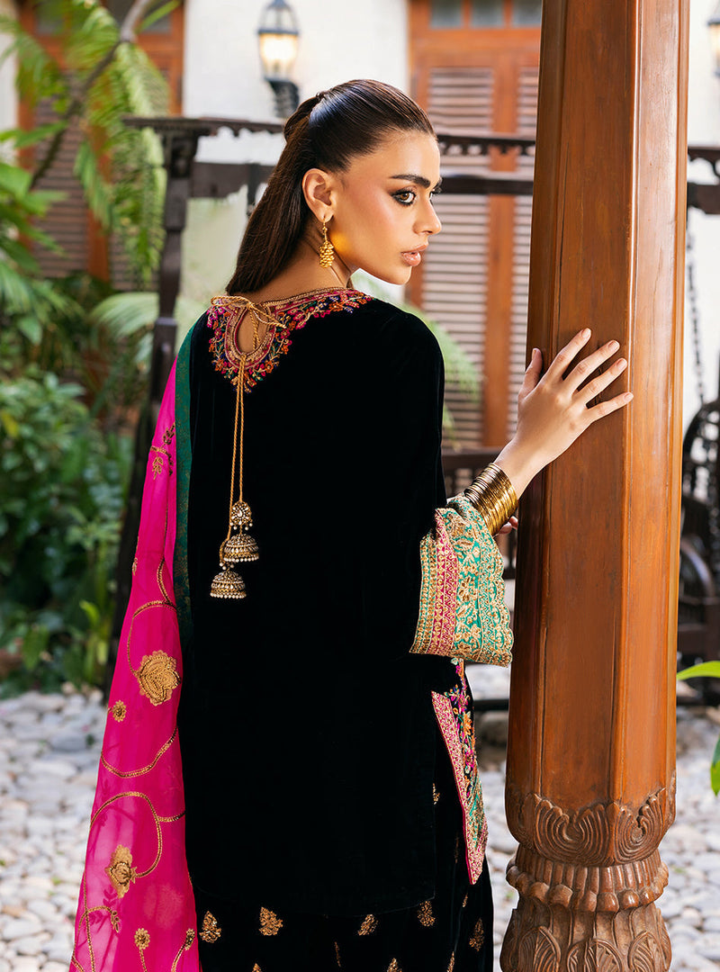 Zainab Chottani | Velvet 25 | Zeba by Zainab Chottani - Designer Dress - Type : Ladies Clothes - Available at Libayah - 100% Original 