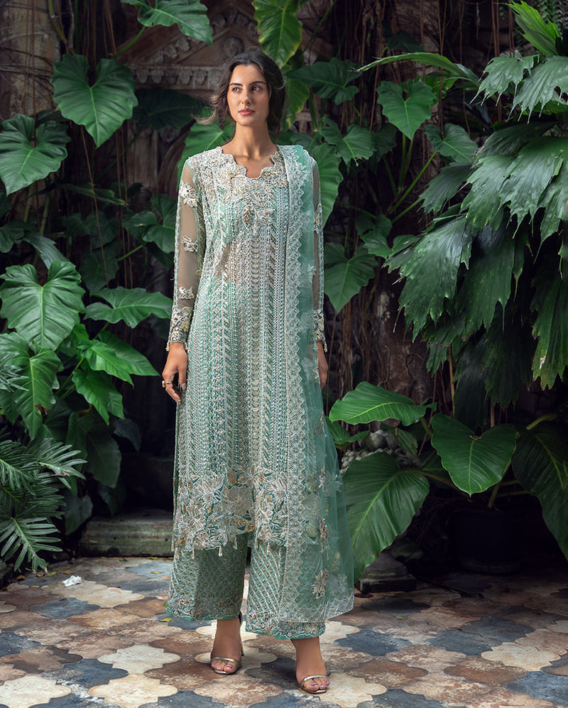 Marelie – authentic Pakistani wedding dress from the Esmel La Vie Haute Wedding Festive bridal collection for women in the UK