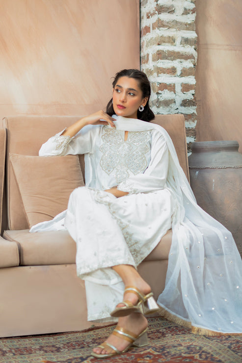 Kross Kulture | Luxury Baharaneh | ETHREAL DELIGHT KLX-00740 by Kross Kulture - Designer Dress - Type: Ladies Clothes - Available at Libayah - 100% Original