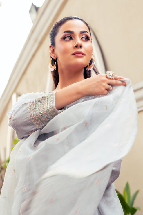 Kross Kulture | Luxury Baharaneh | Chahat KLX-00866 by Kross Kulture - Designer Dress - Type: Ladies Clothes - Available at Libayah - 100% Original